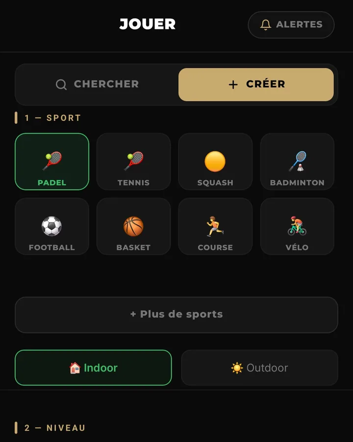Création d’une partie dans One Crew : choix du sport parmi huit, puis la fourchette de niveau attendue.